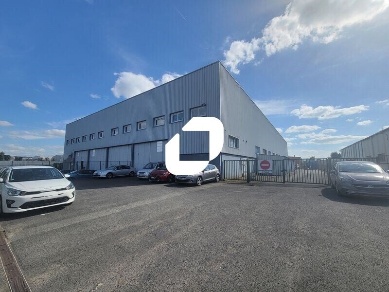 Location Local d'activités 4 800 m² - Photo 1