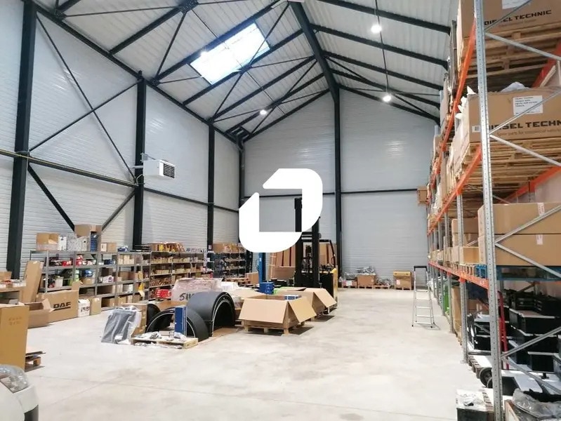 Vente Local d'activités 1 114 m² - Photo 1